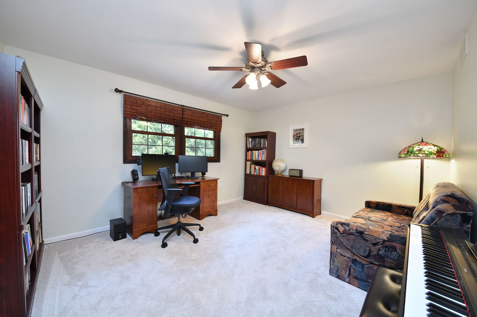 229 N Whispering Hills Drive Property Photo 18