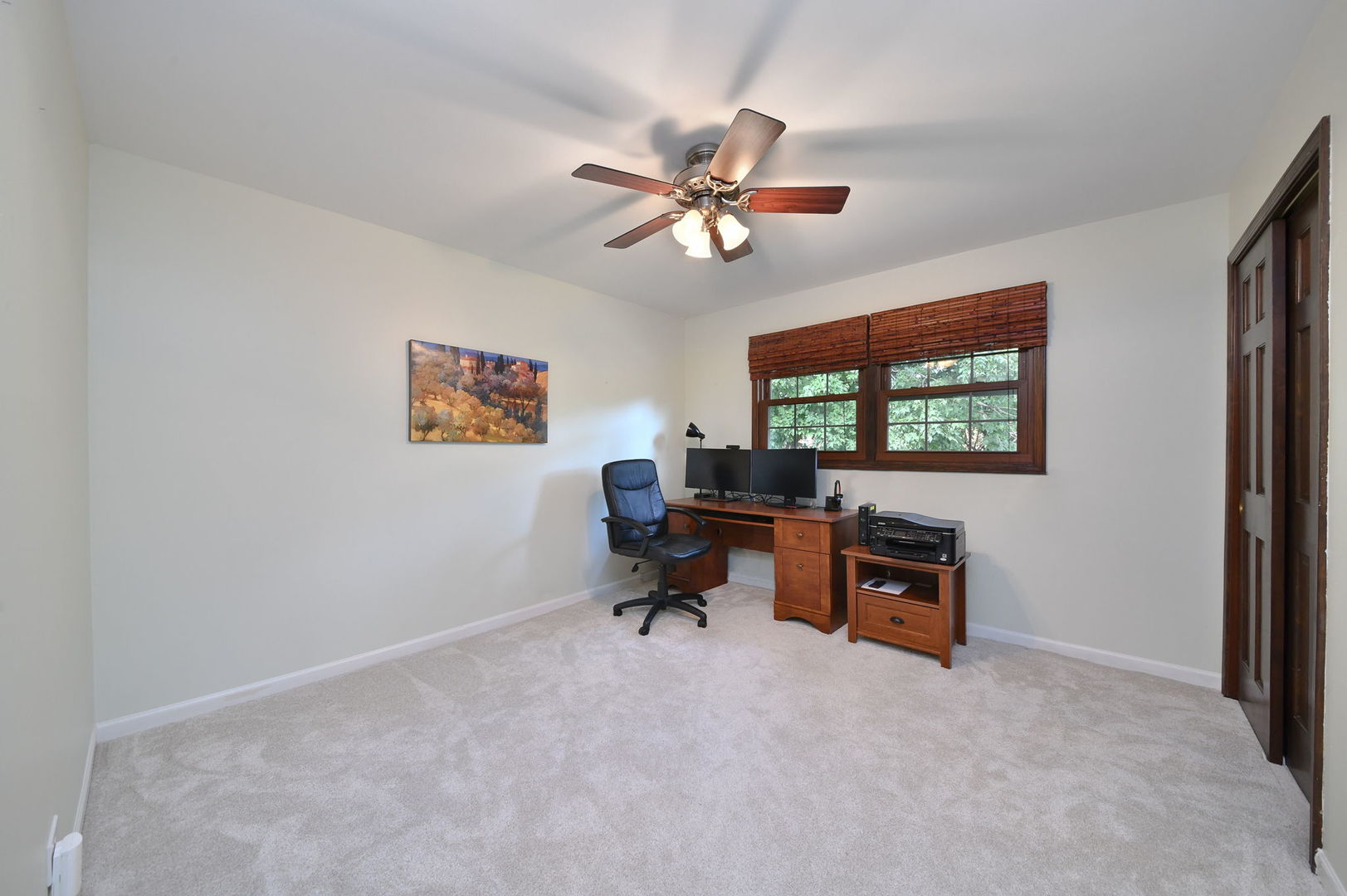 229 N Whispering Hills Drive Property Photo 19