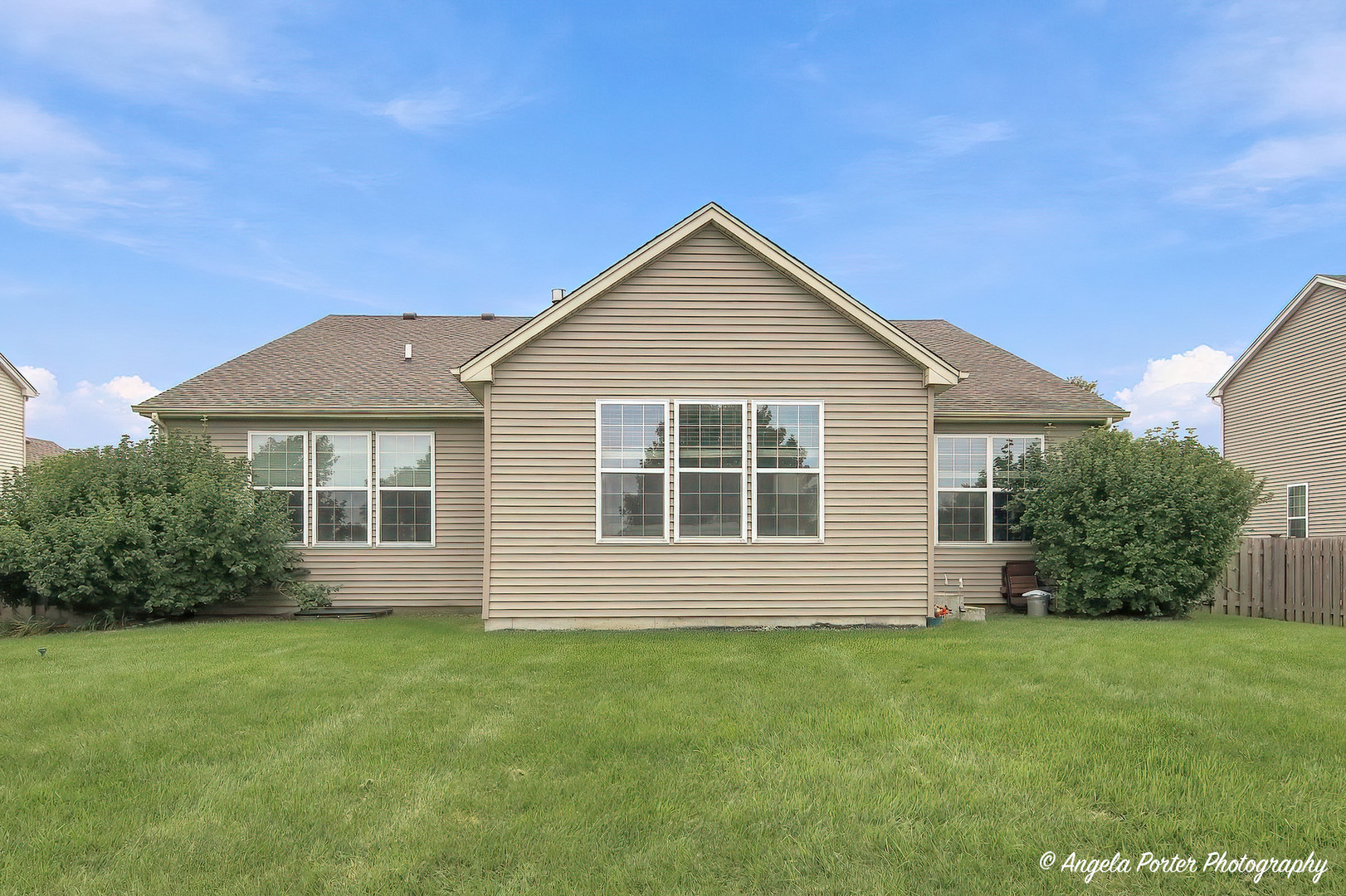 325 Tralee Lane Property Photo 34