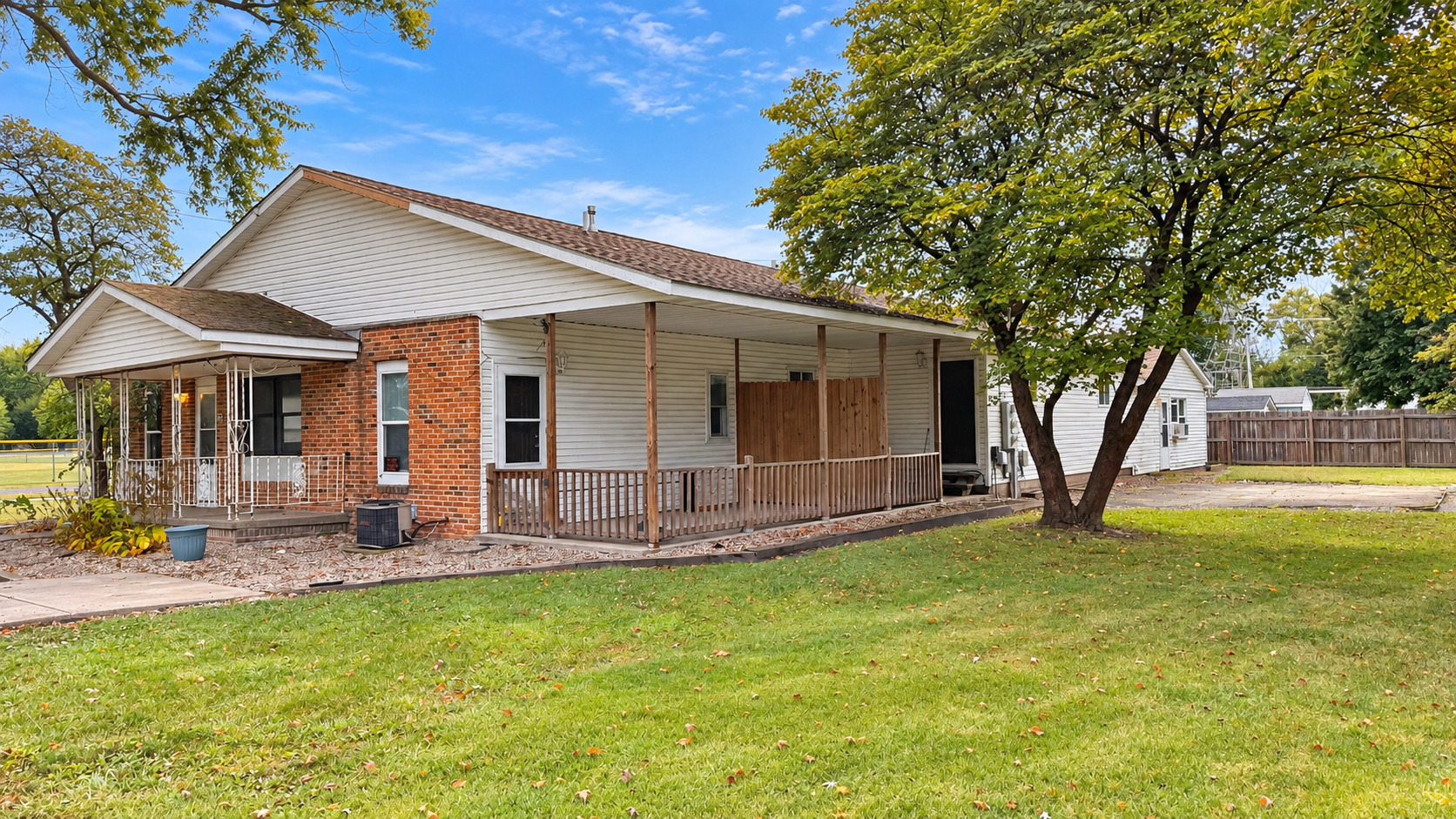403 N Finis Street Property Photo 1