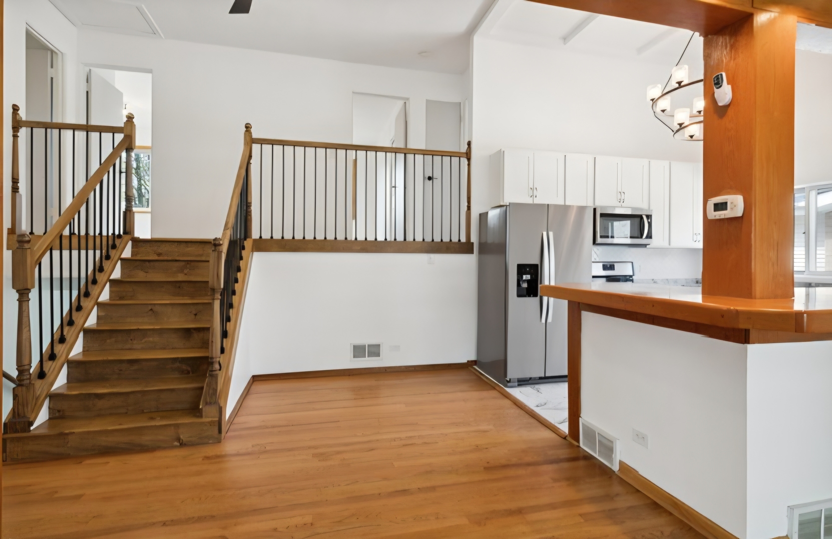 403 E Lake Avenue Property Photo 5