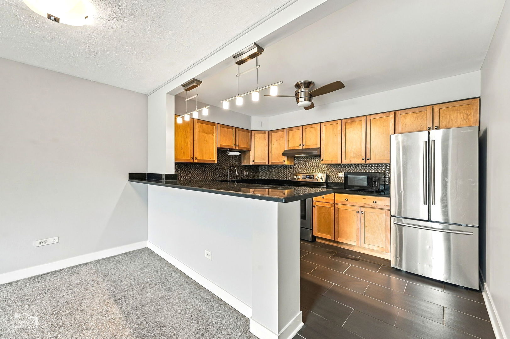 250 Ridge Avenue 4h Property Photo 6