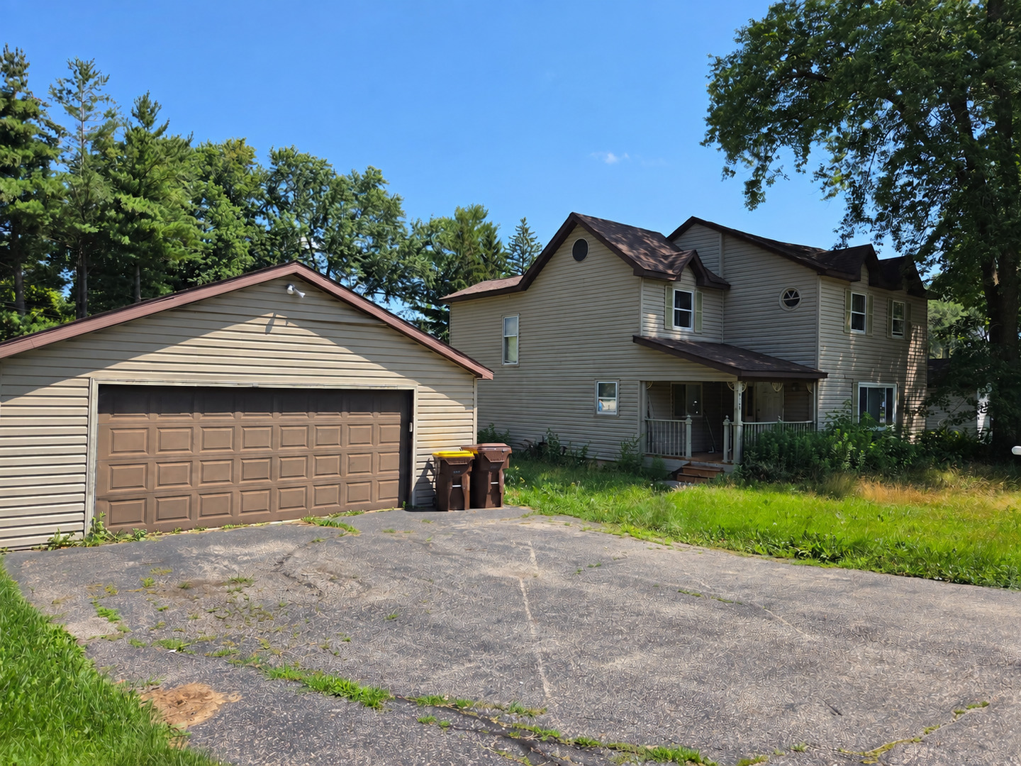 8404 Dorr Road Property Photo 1