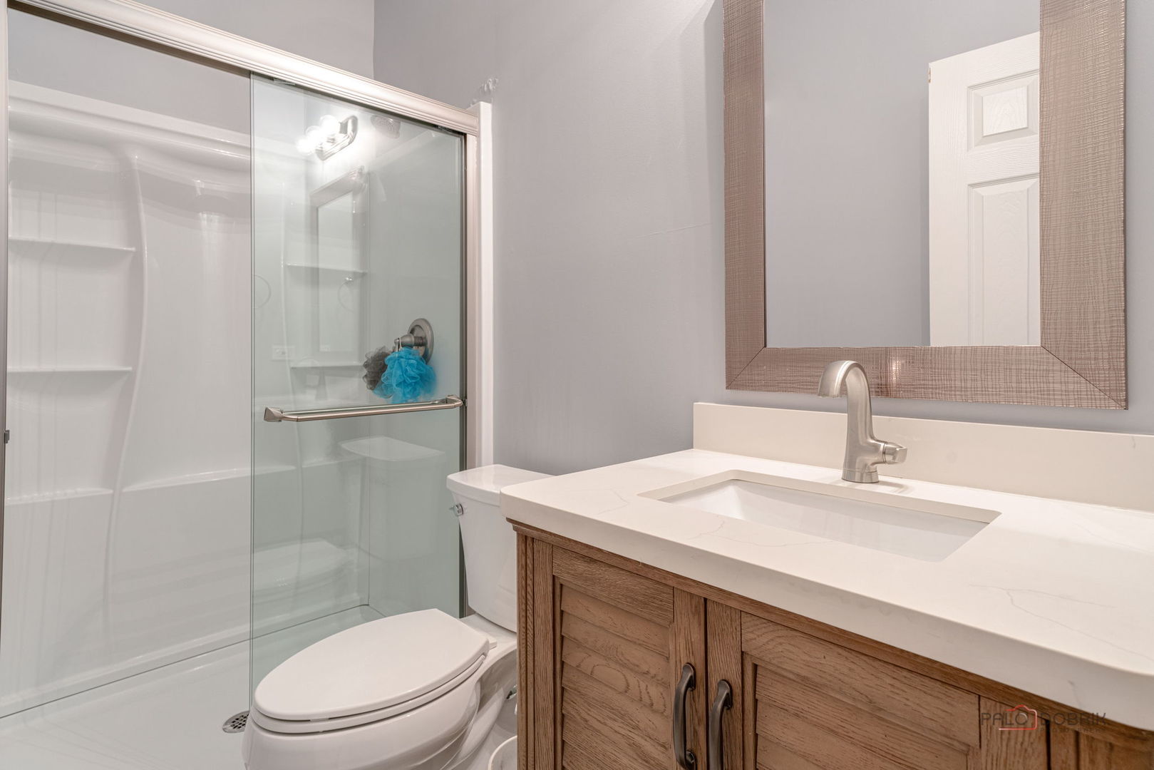 285 Regency Court Unit B Court Property Photo 14