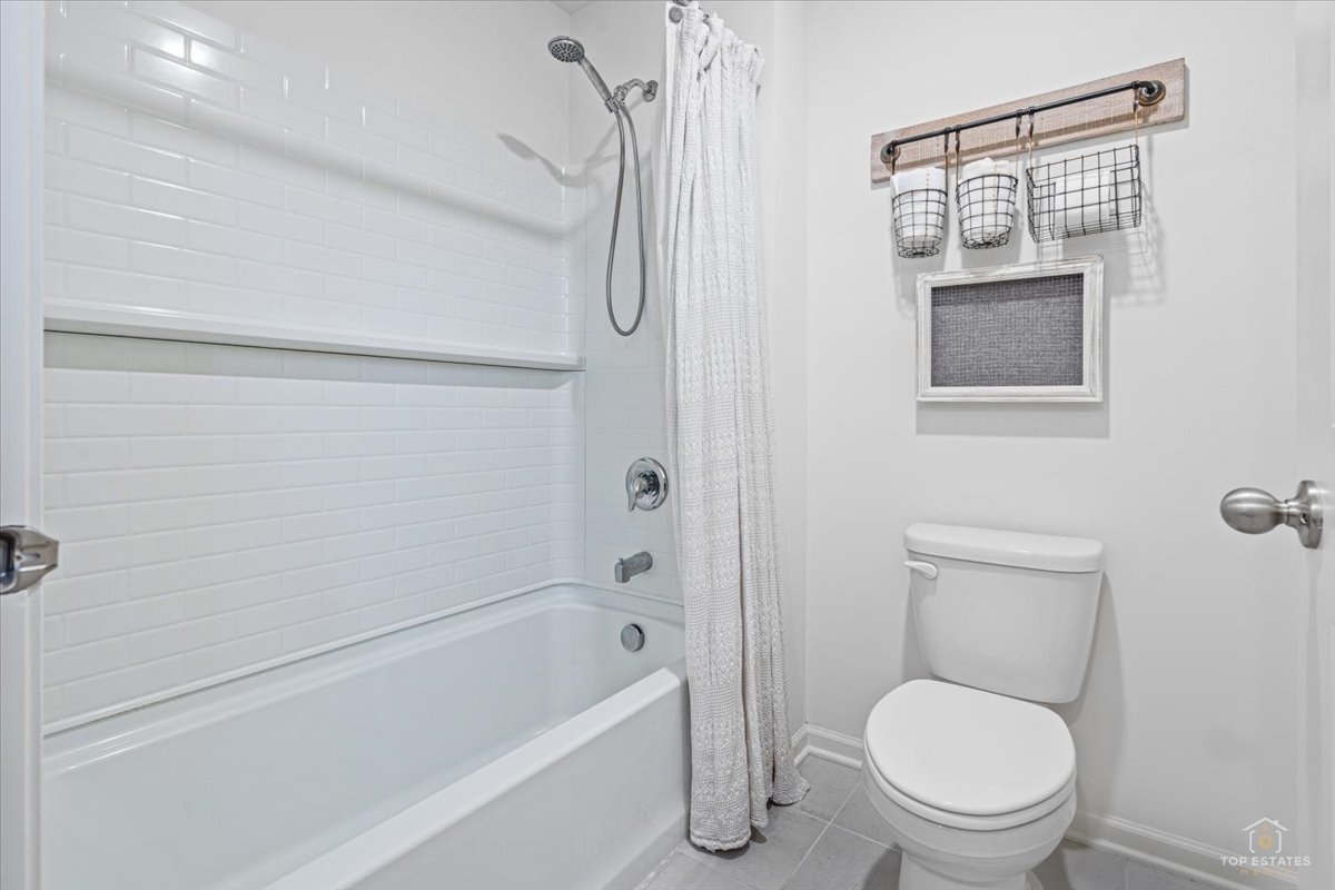 695 Kentshire Circle Property Photo 41