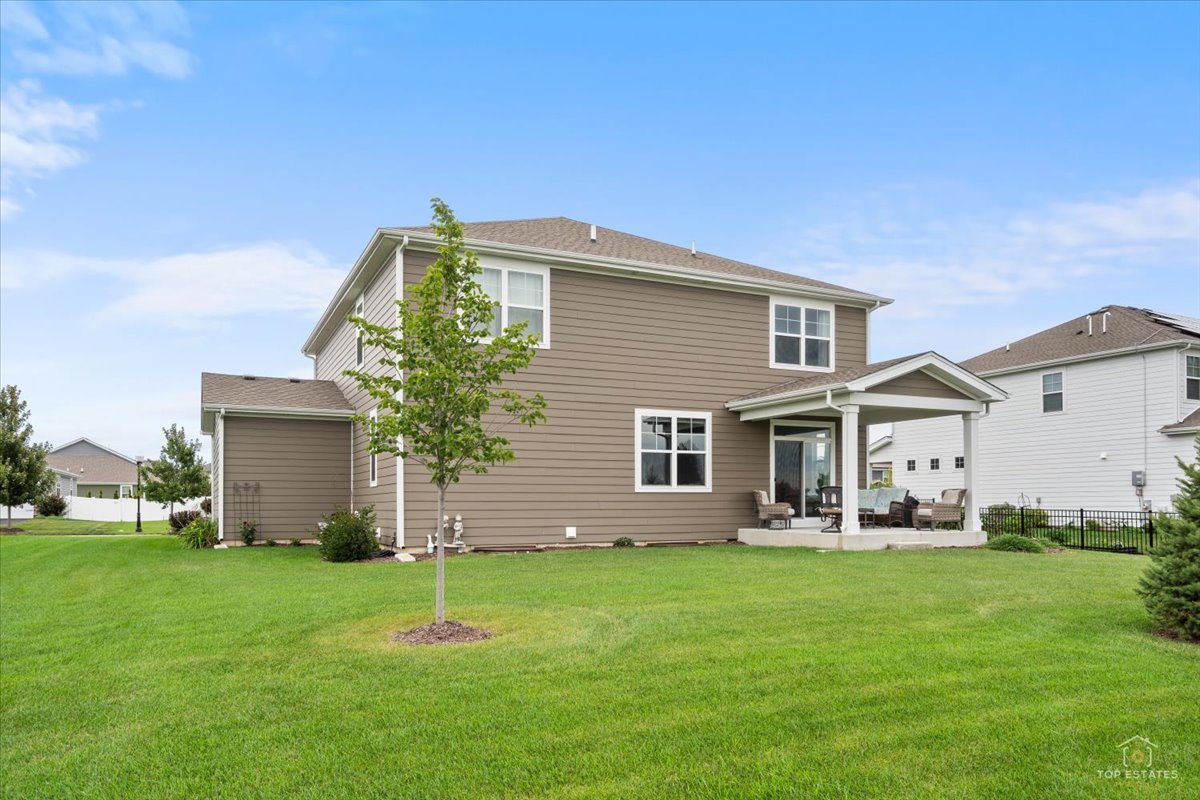 695 Kentshire Circle Property Photo 46