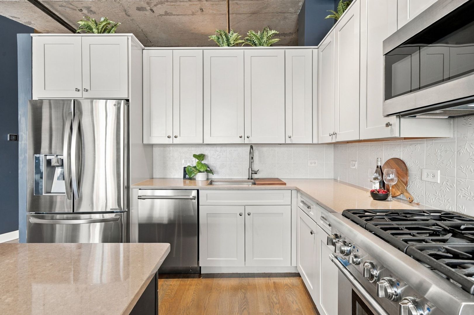 1000 W Adams Street 607 Property Photo 5