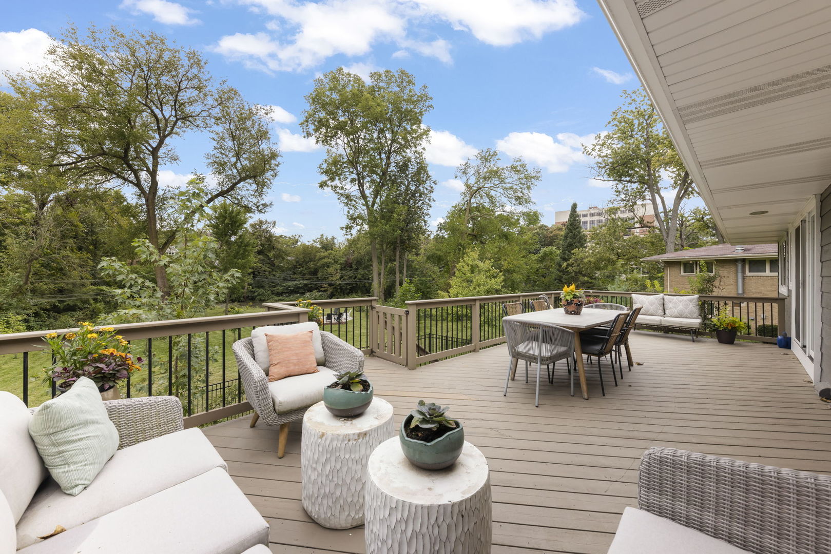 36 Golden Larch Court Property Photo 4
