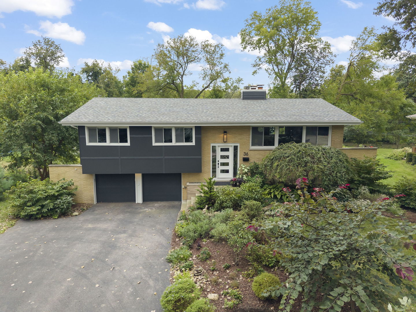 36 Golden Larch Court Property Photo 29