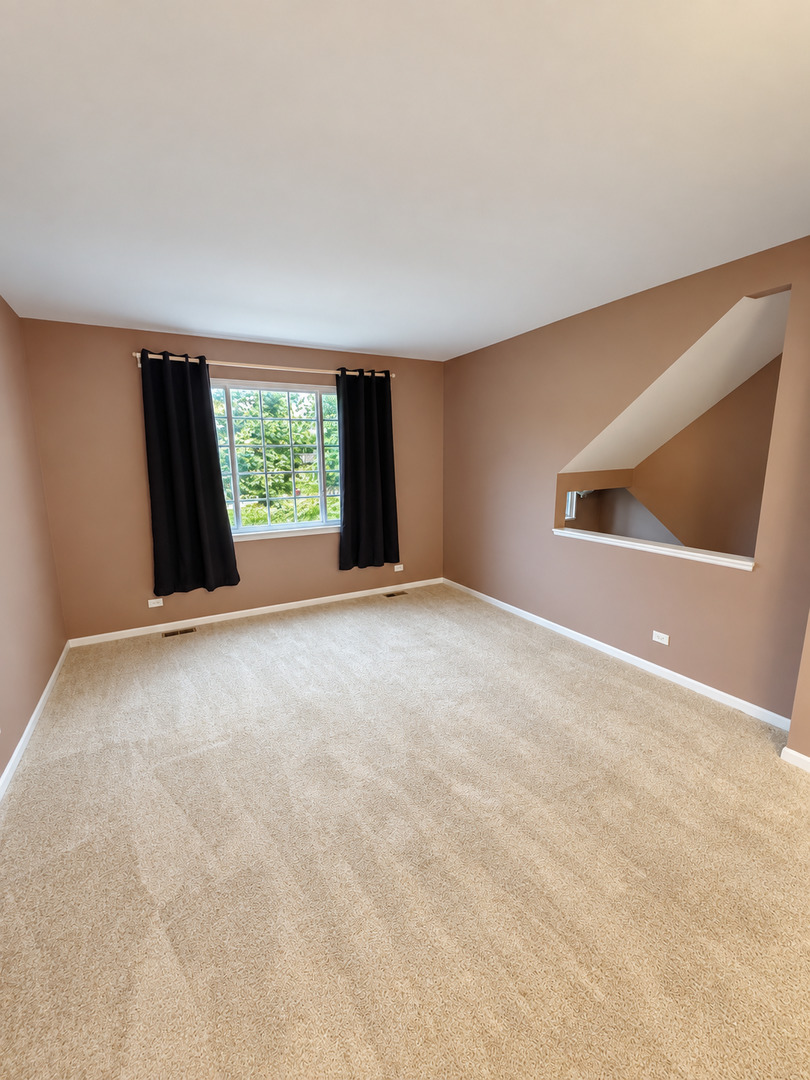 527 Cary Woods Circle Property Photo 3