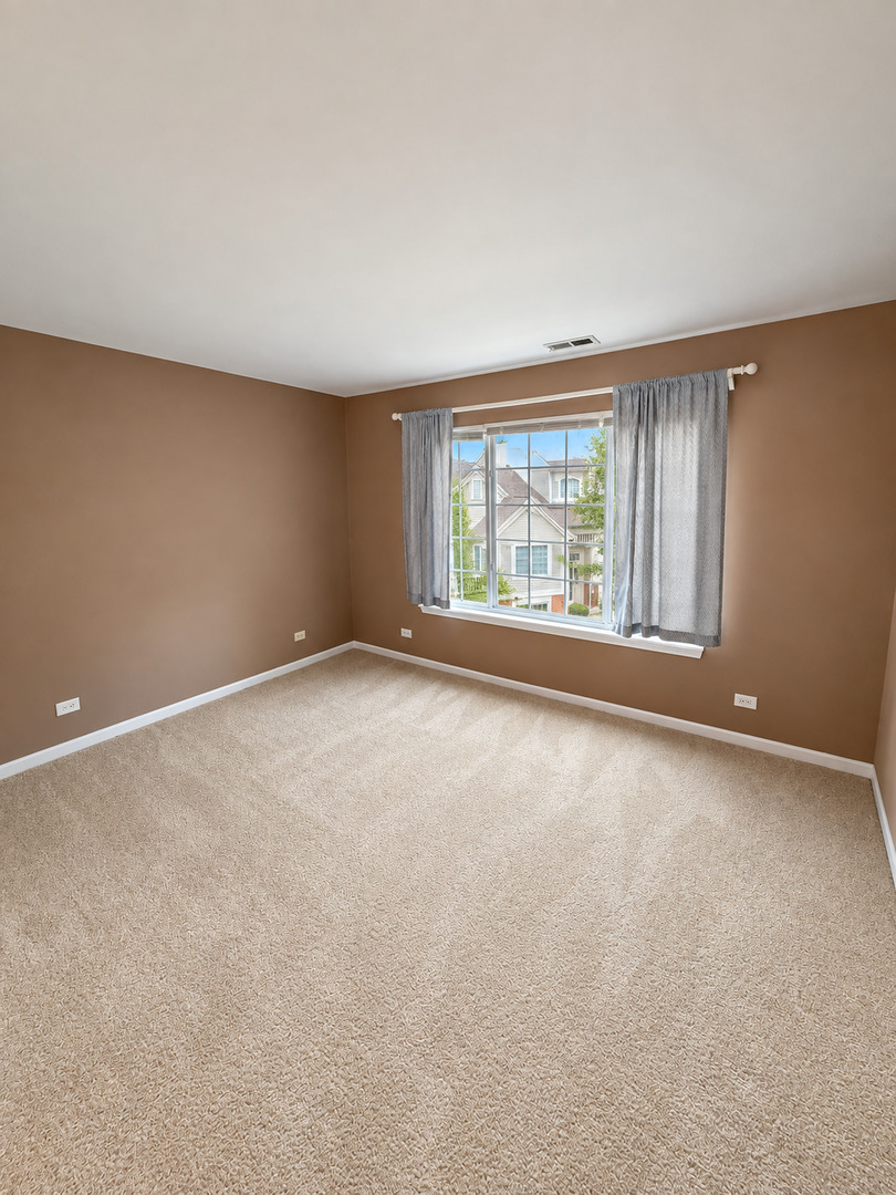 527 Cary Woods Circle Property Photo 13