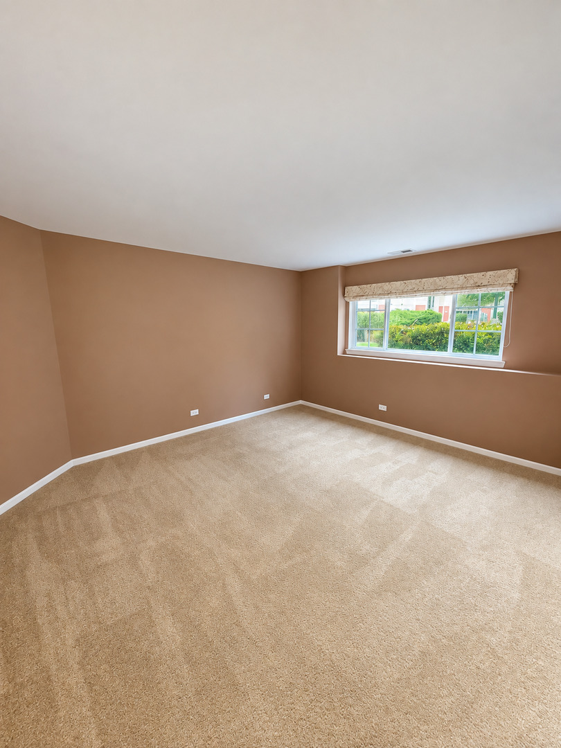 527 Cary Woods Circle Property Photo 16