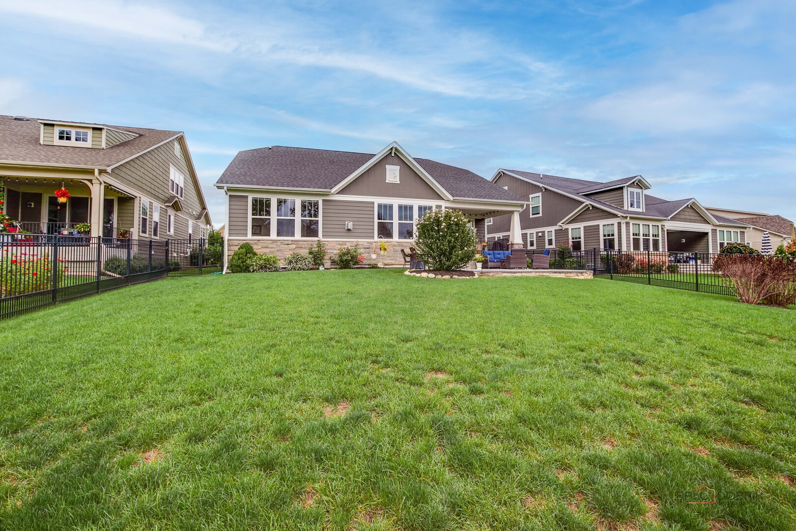 685 Insull Drive Property Photo 33