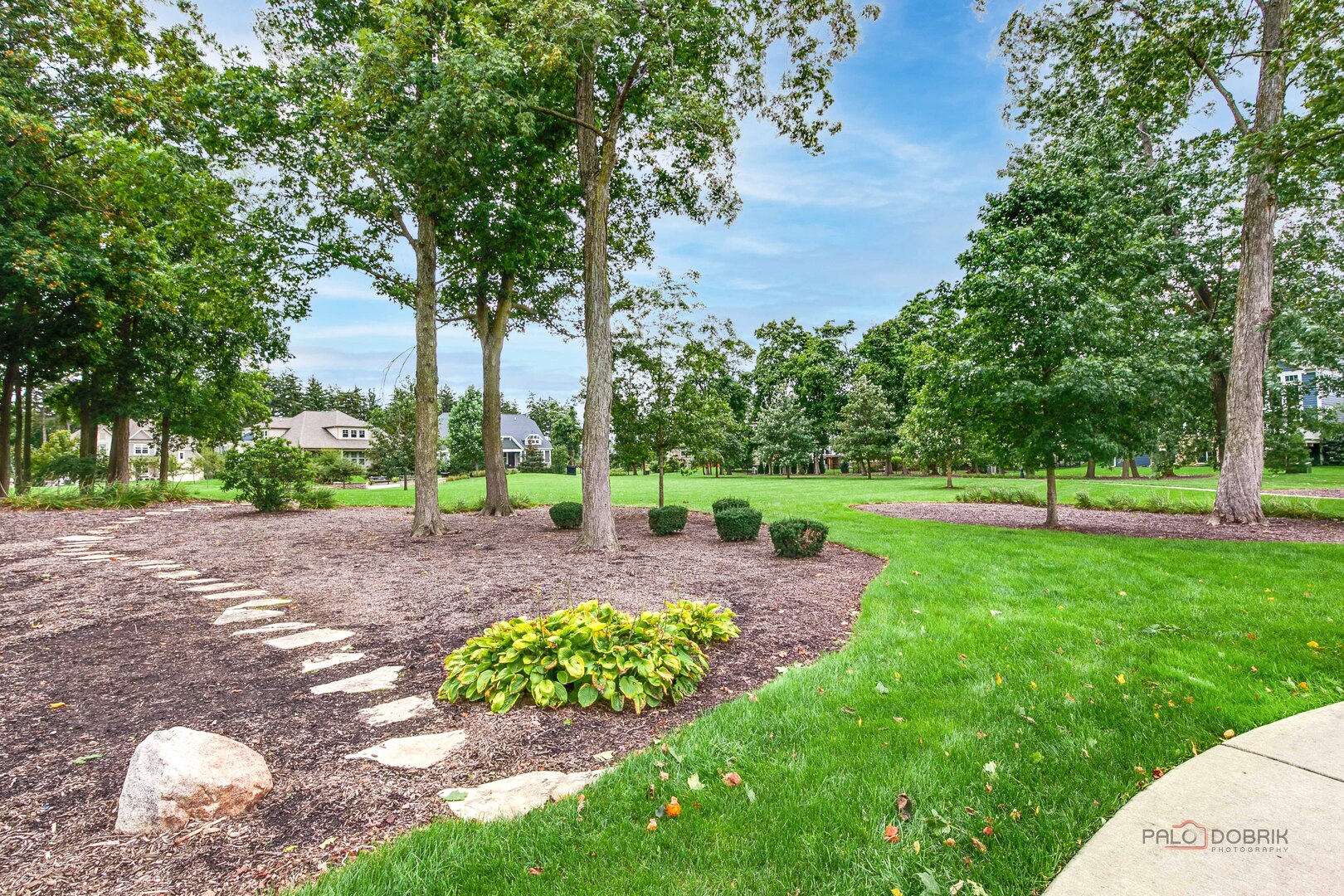 685 Insull Drive Property Photo 35