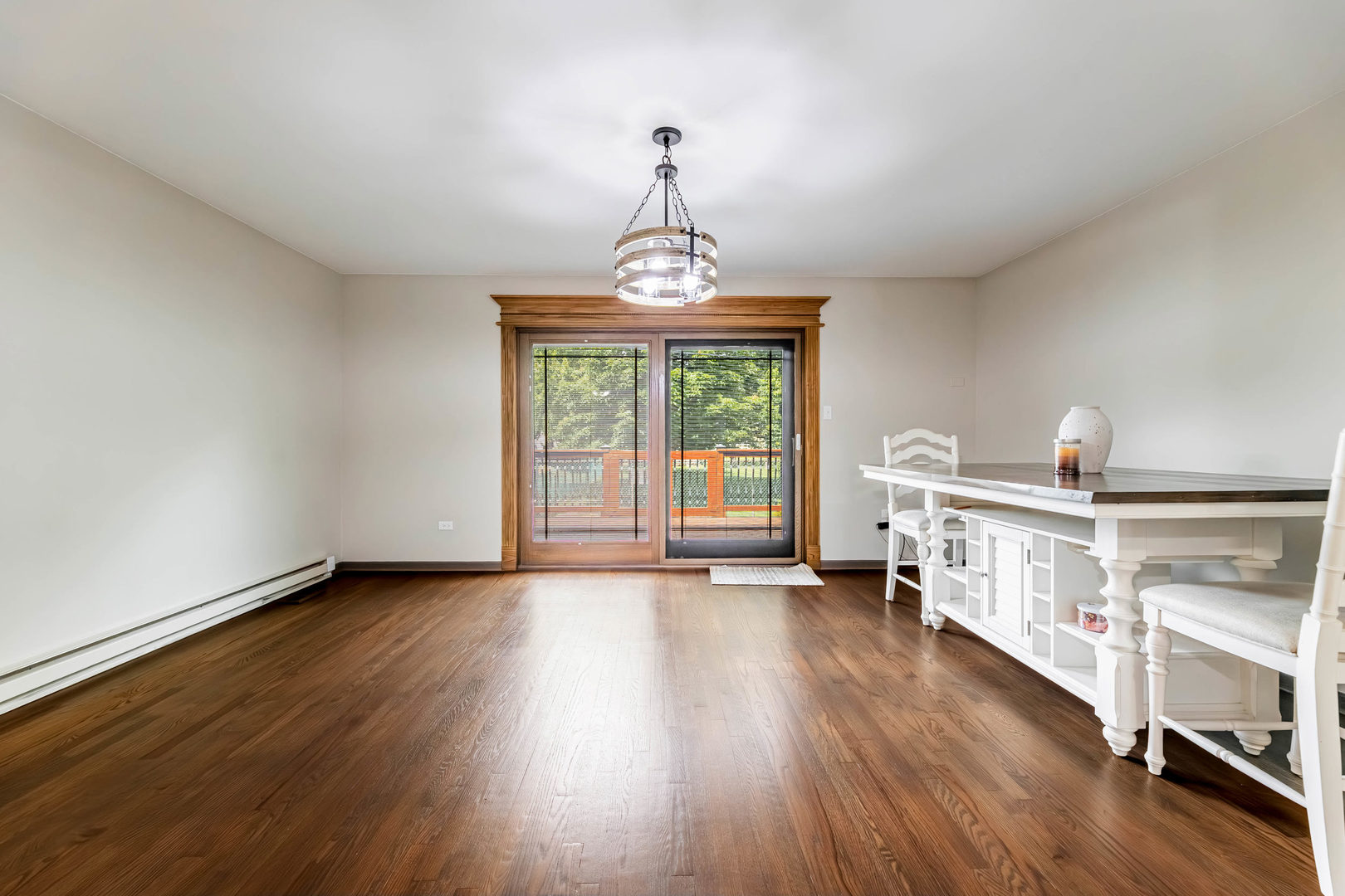 7546 S Cork Avenue Property Photo 3