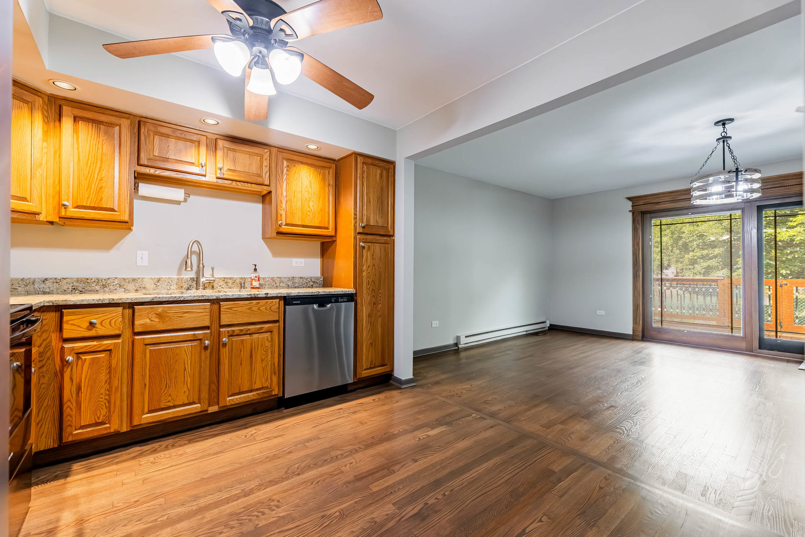 7546 S Cork Avenue Property Photo 9