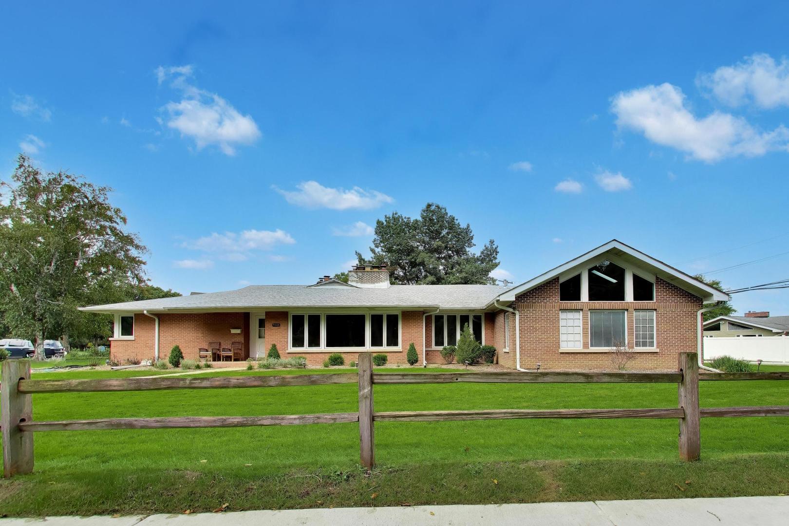 5801 N Lansing Avenue Property Photo 1