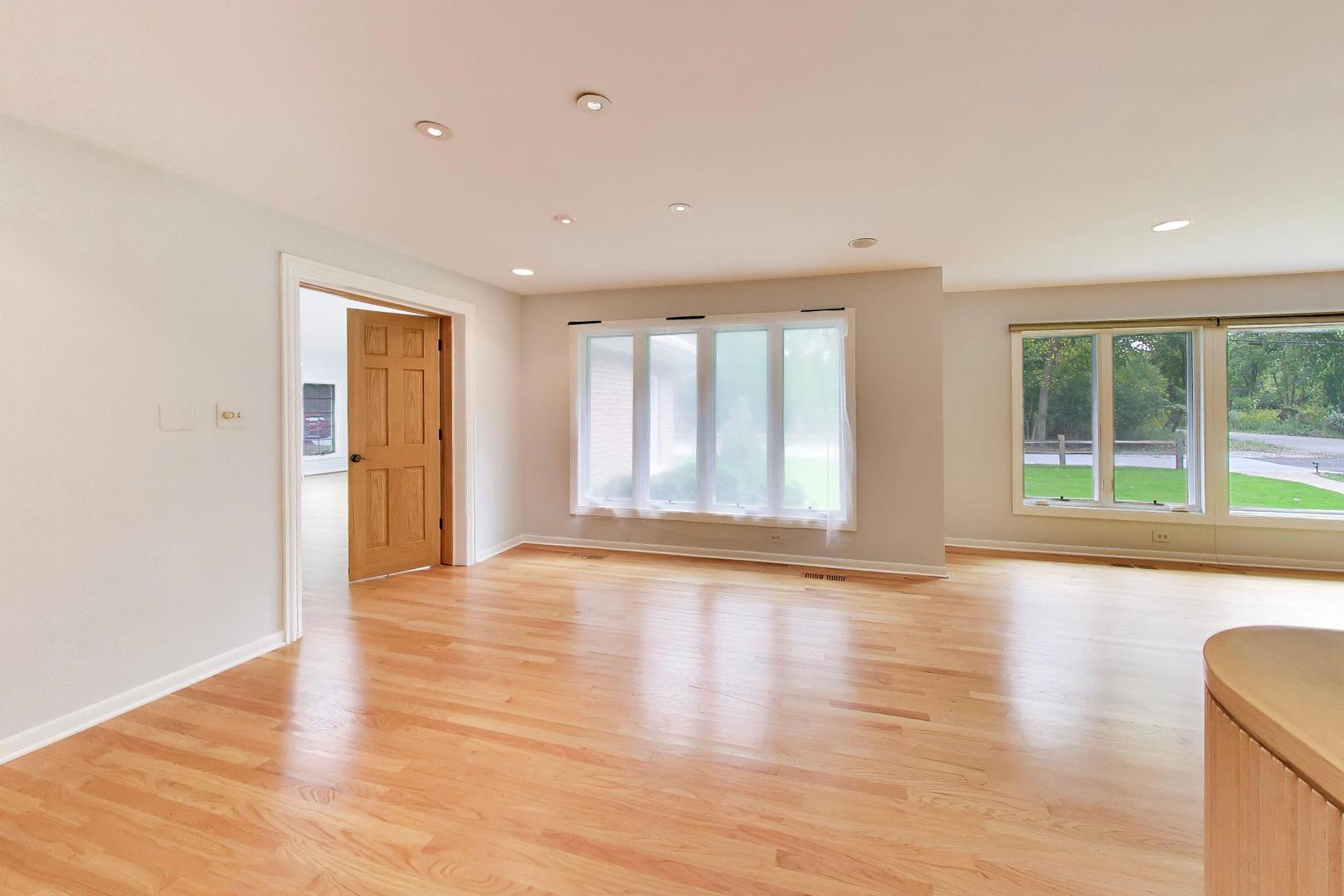 5801 N Lansing Avenue Property Photo 7