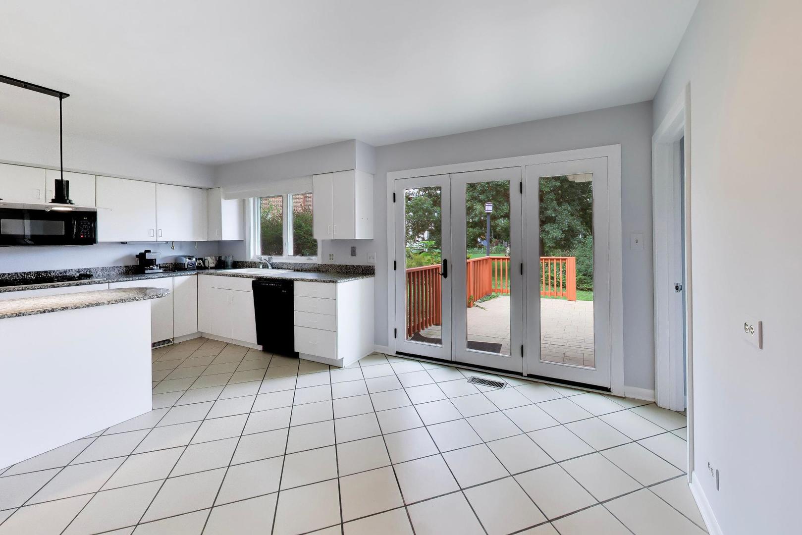 5801 N Lansing Avenue Property Photo 16