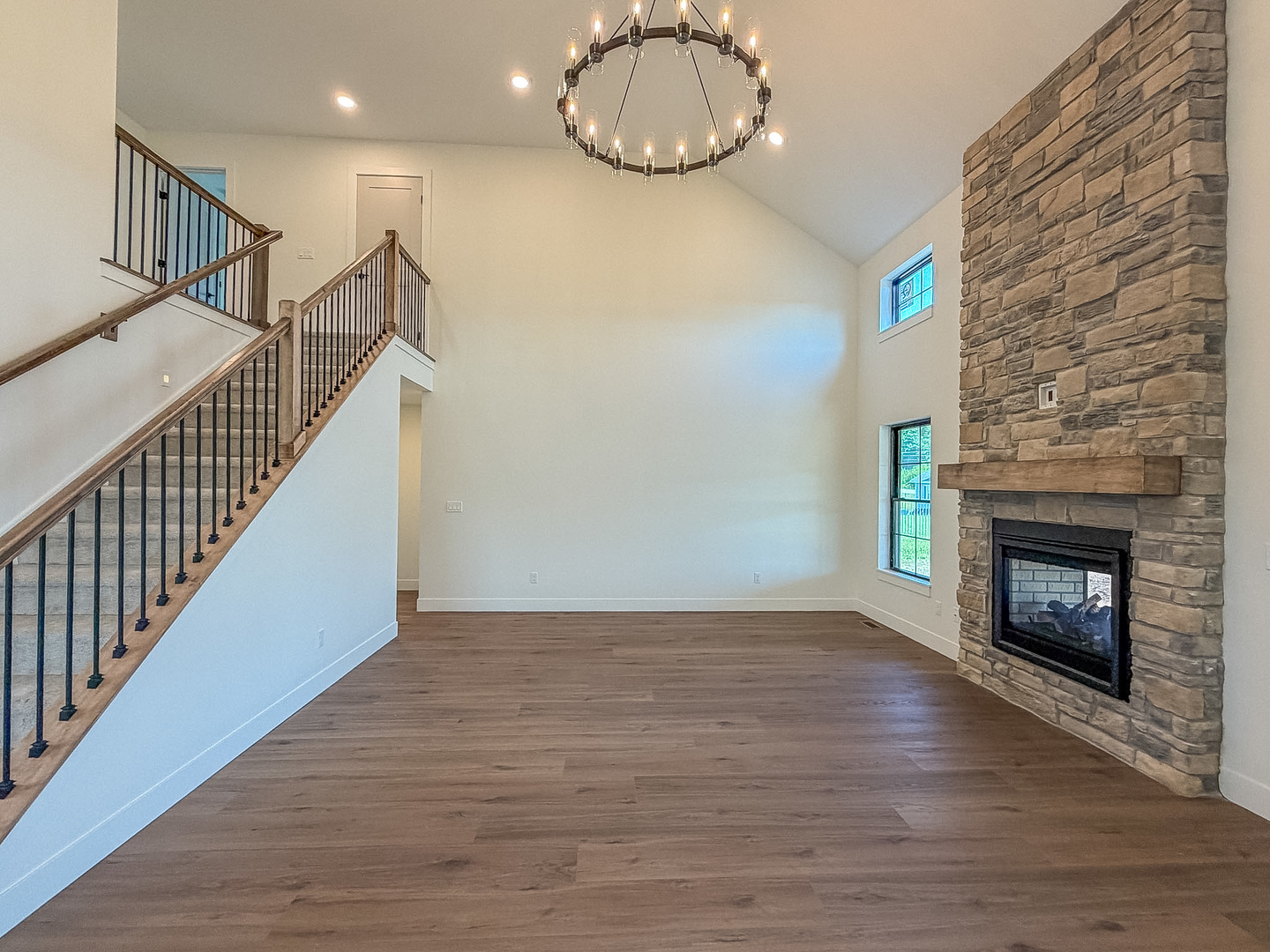 502 N Beacon Hill Circle Property Photo 6
