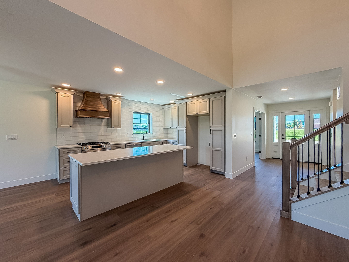502 N Beacon Hill Circle Property Photo 12