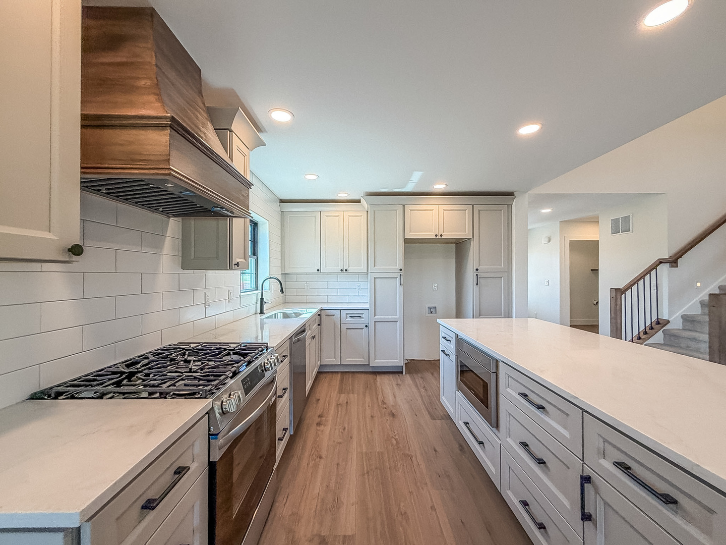 502 N Beacon Hill Circle Property Photo 18