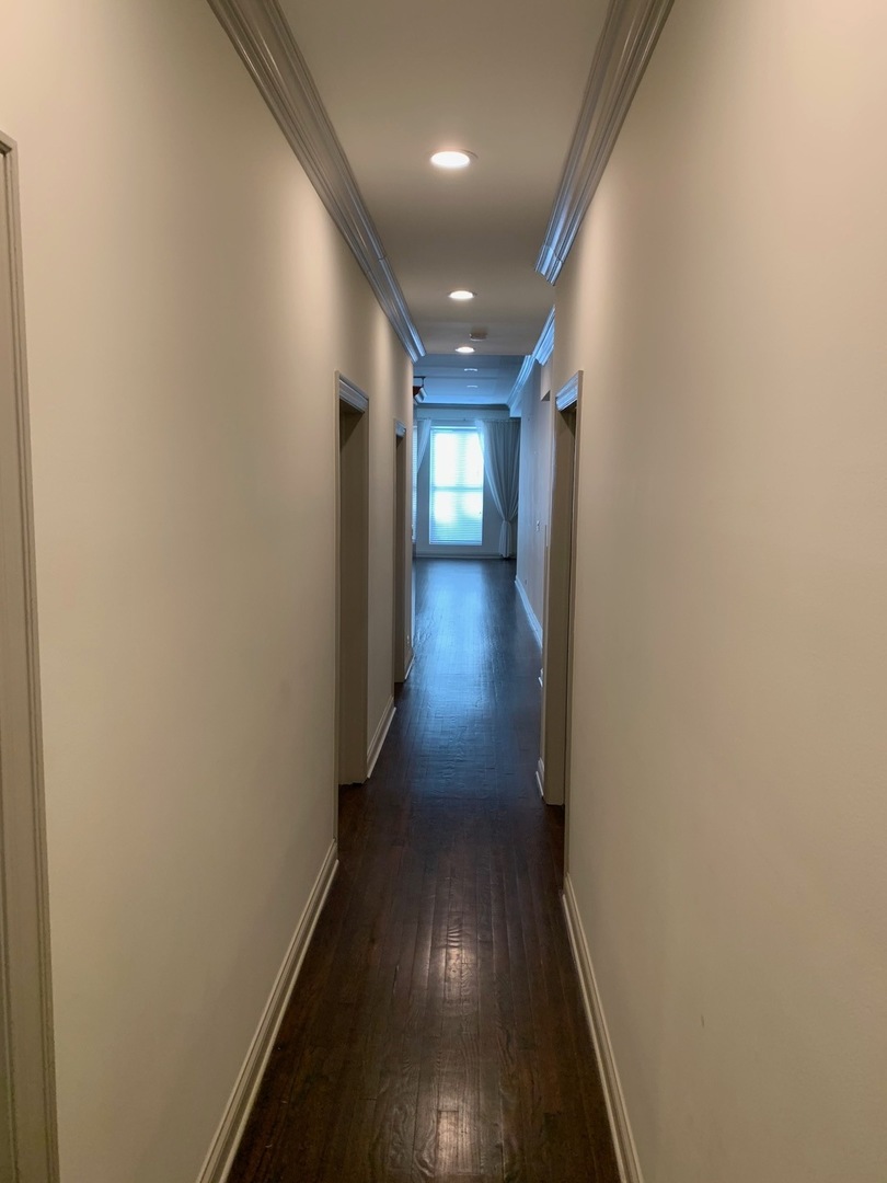 9 E Huron Street 1 Property Photo 6