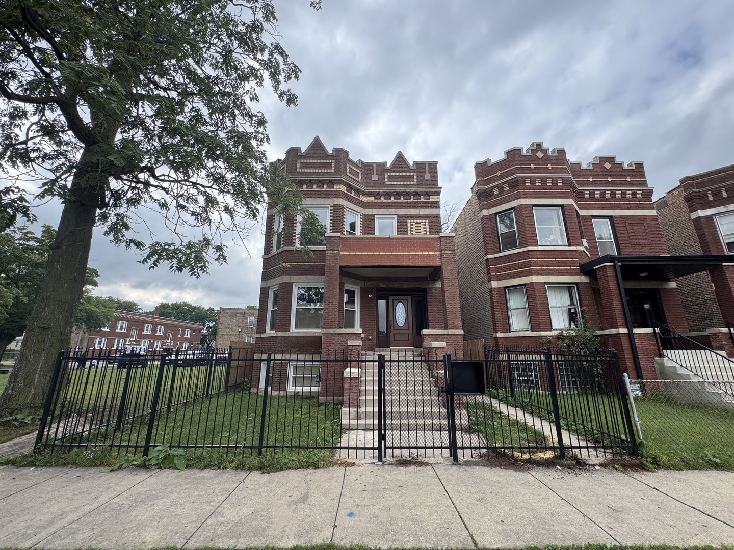 906 N Lavergne Avenue Property Photo 1