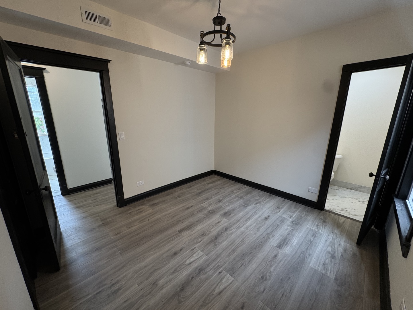 906 N Lavergne Avenue Property Photo 14