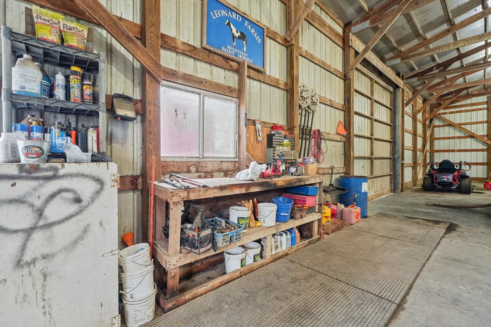 874 E 300n Road Property Photo 18