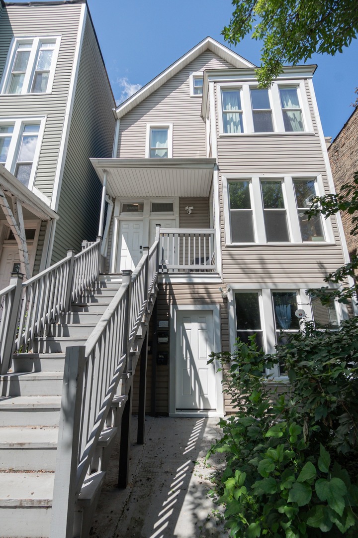 3646 W Wabansia Avenue 2 Property Photo 1