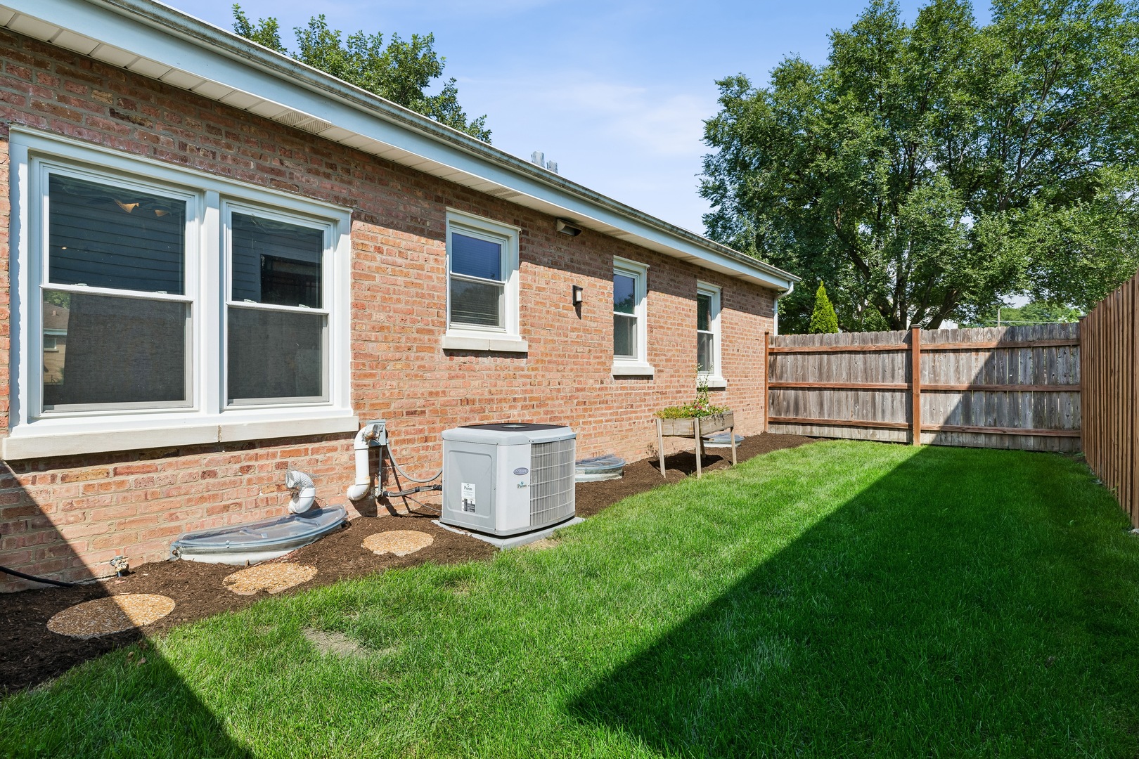 42 Washington Street Property Photo 20