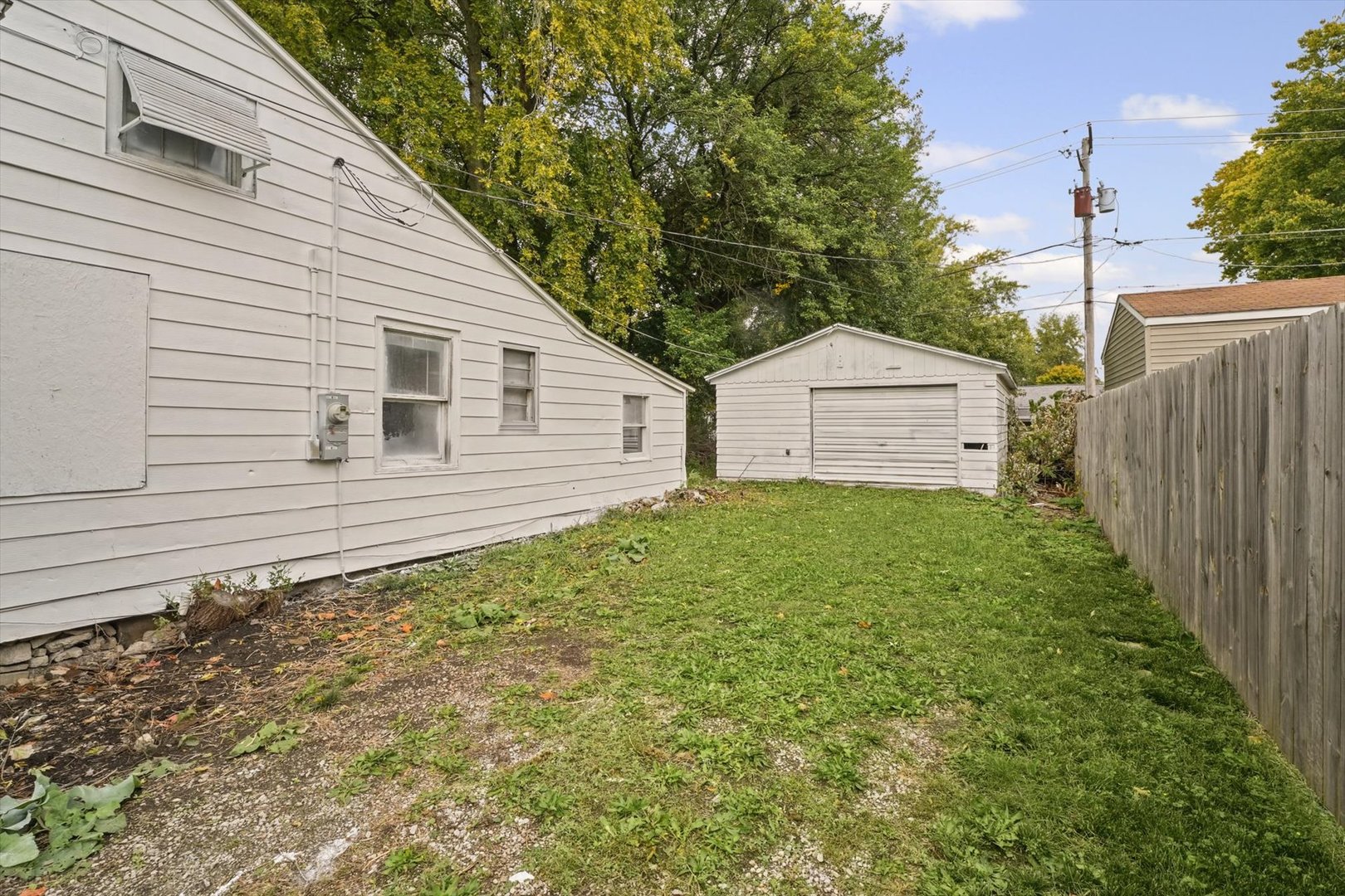 711 W Howard Street Property Photo 28