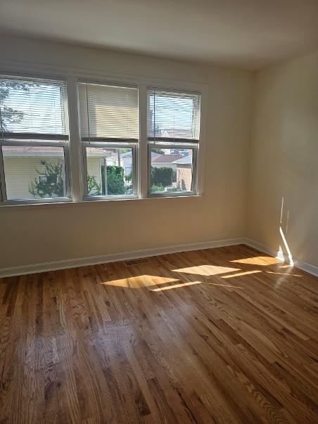 1643 W 35th Street Property Photo 2