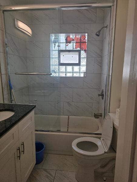 1643 W 35th Street Property Photo 8