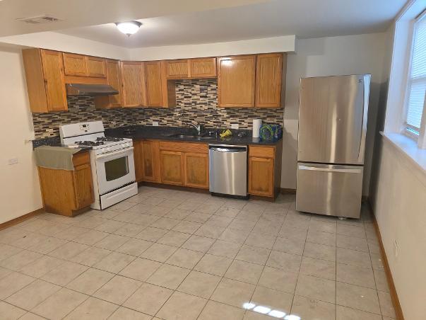 1643 W 35th Street Property Photo 13
