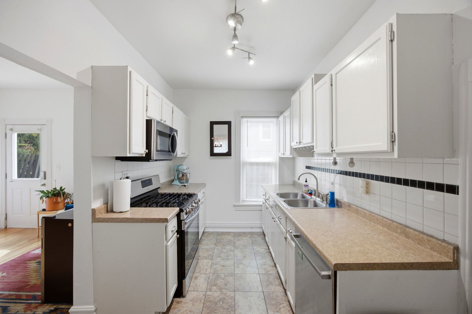602 S 5th Avenue Property Photo 12