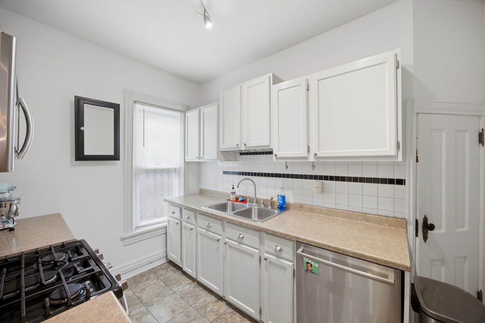 602 S 5th Avenue Property Photo 13