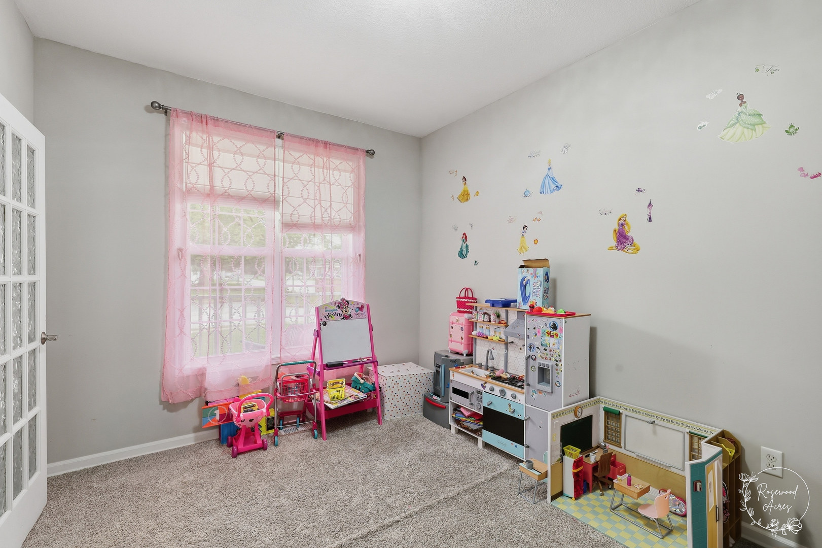 116 Diversatech Drive Property Photo 9