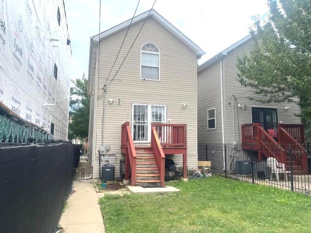 1610 S Saint Louis Avenue Property Photo 12
