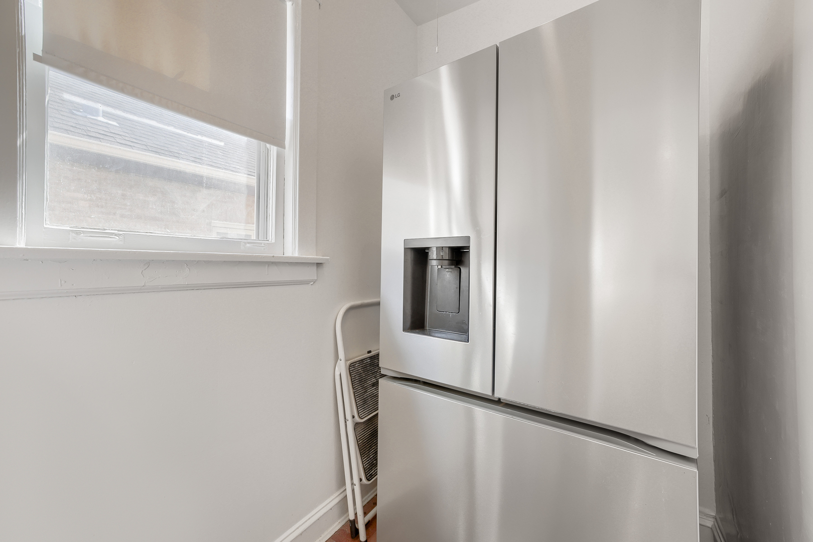 1619 N Normandy Avenue Property Photo 11