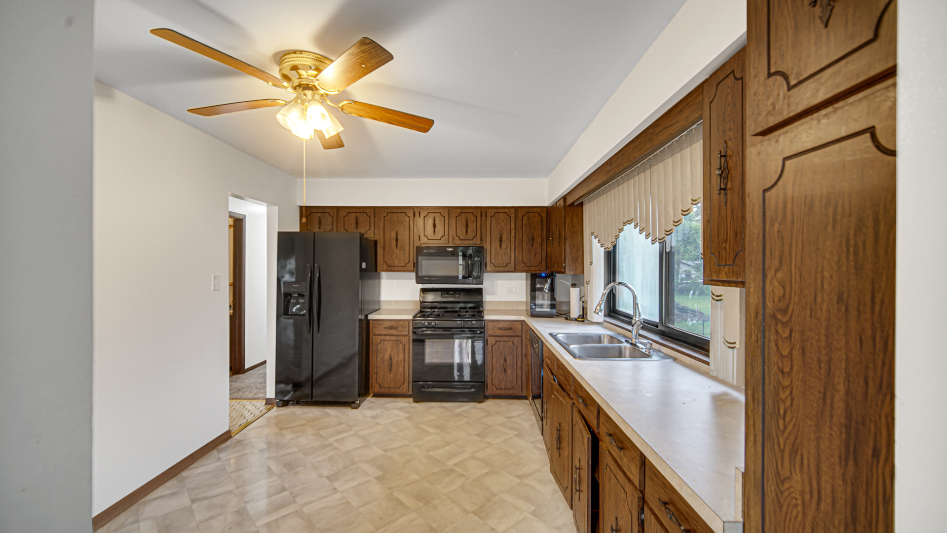 4431 187th Street Property Photo 5