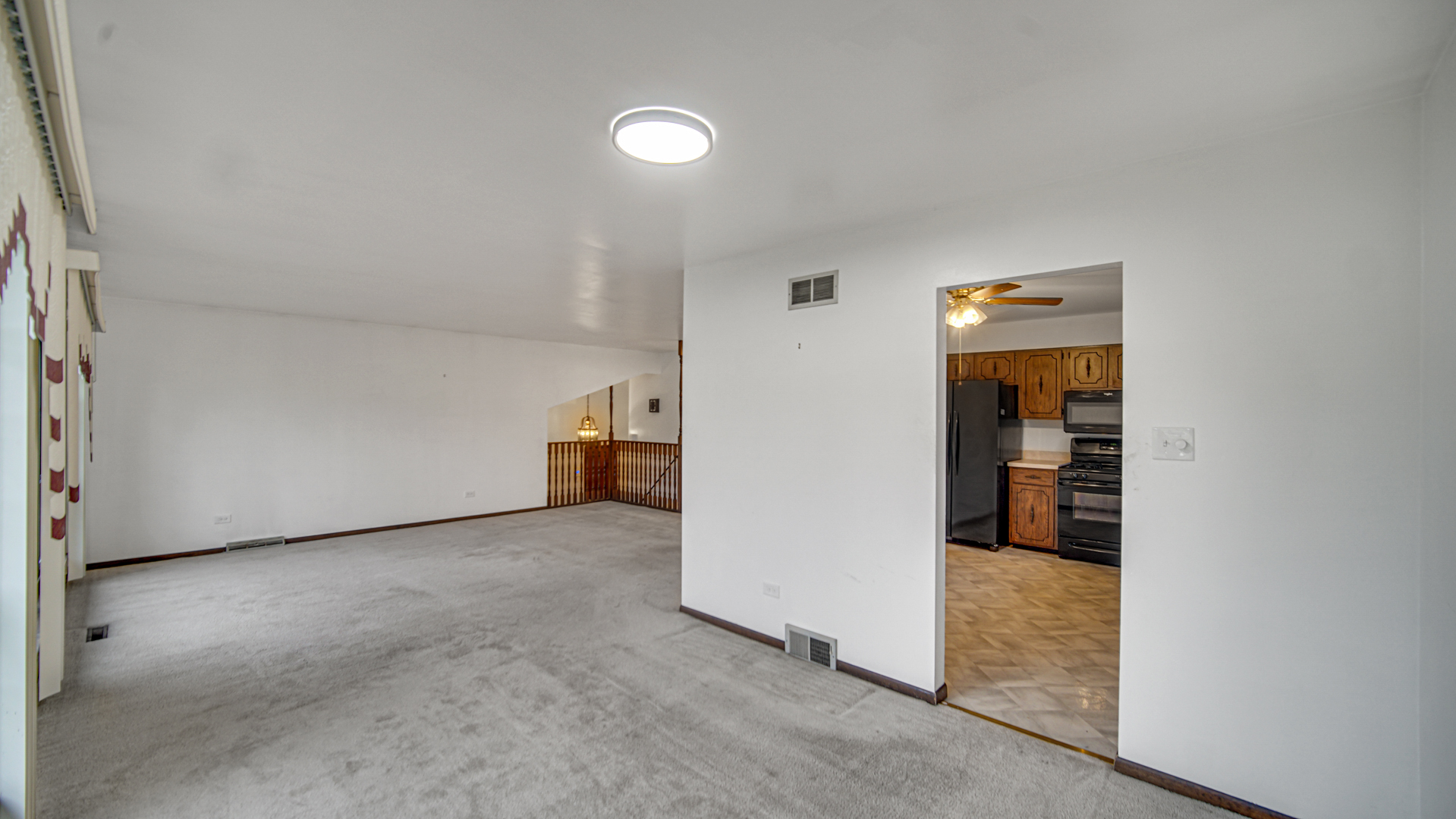 4431 187th Street Property Photo 6