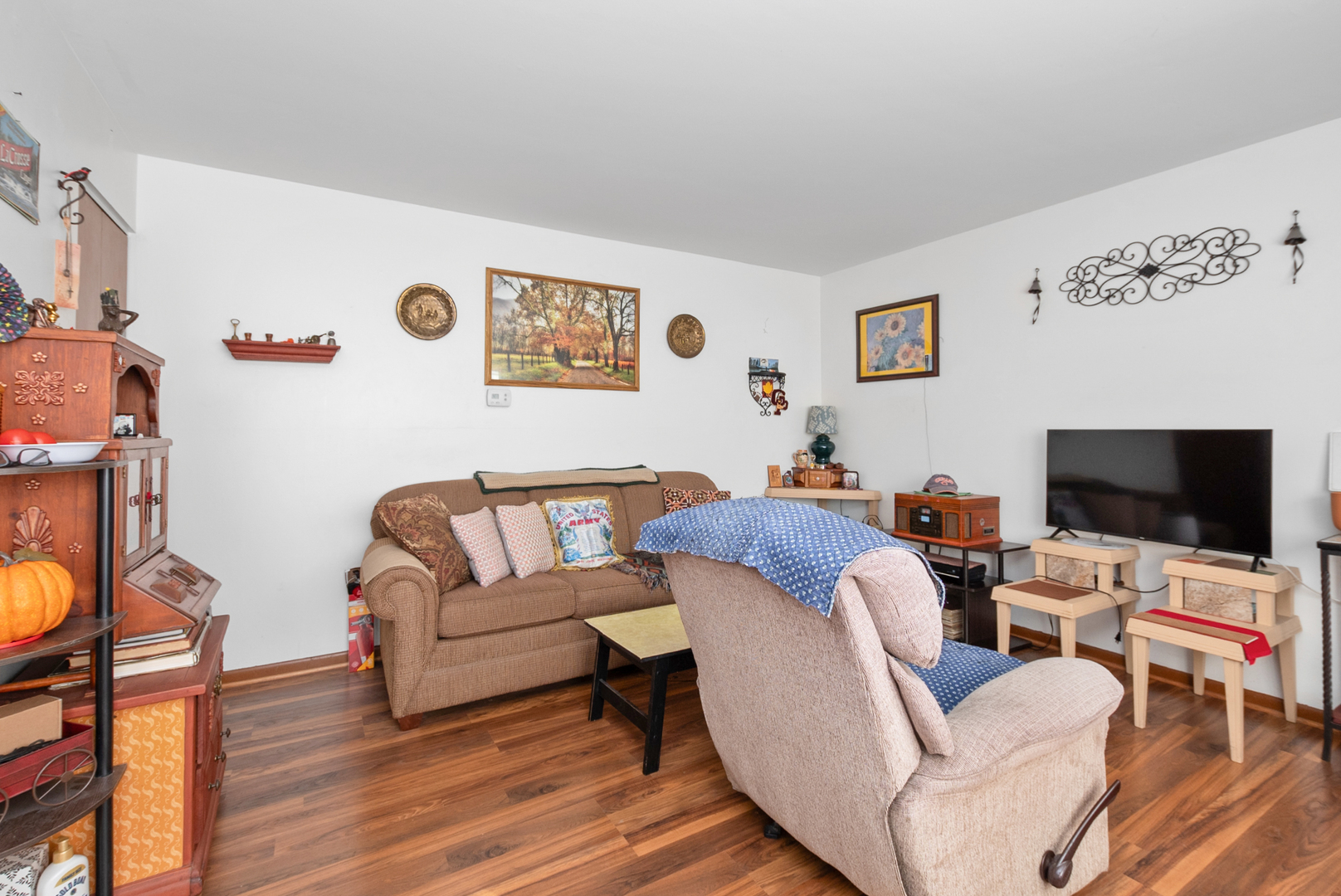7654 S Harlem Avenue Property Photo 18
