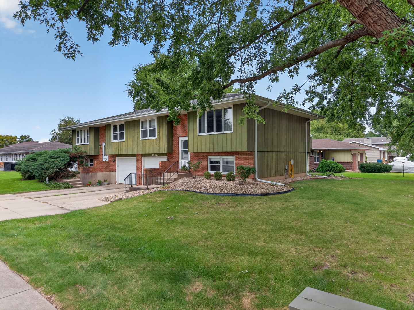1520 Adams Street Property Photo 1