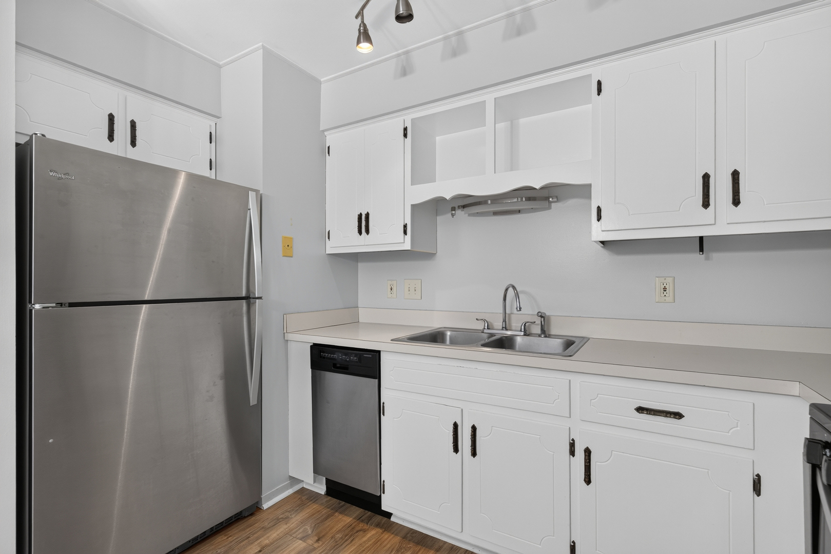 1520 Adams Street Property Photo 6