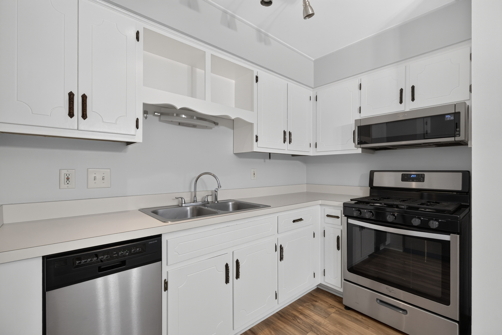 1520 Adams Street Property Photo 7