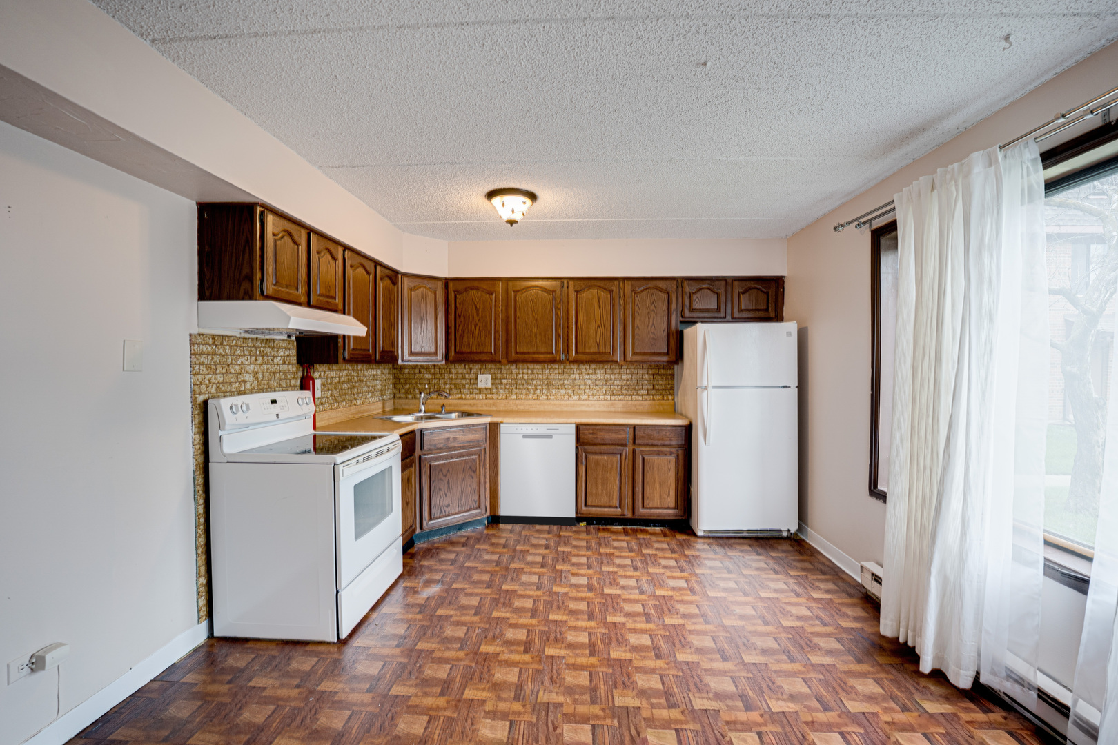 611 N Briar Hill Lane 1 Property Photo 6