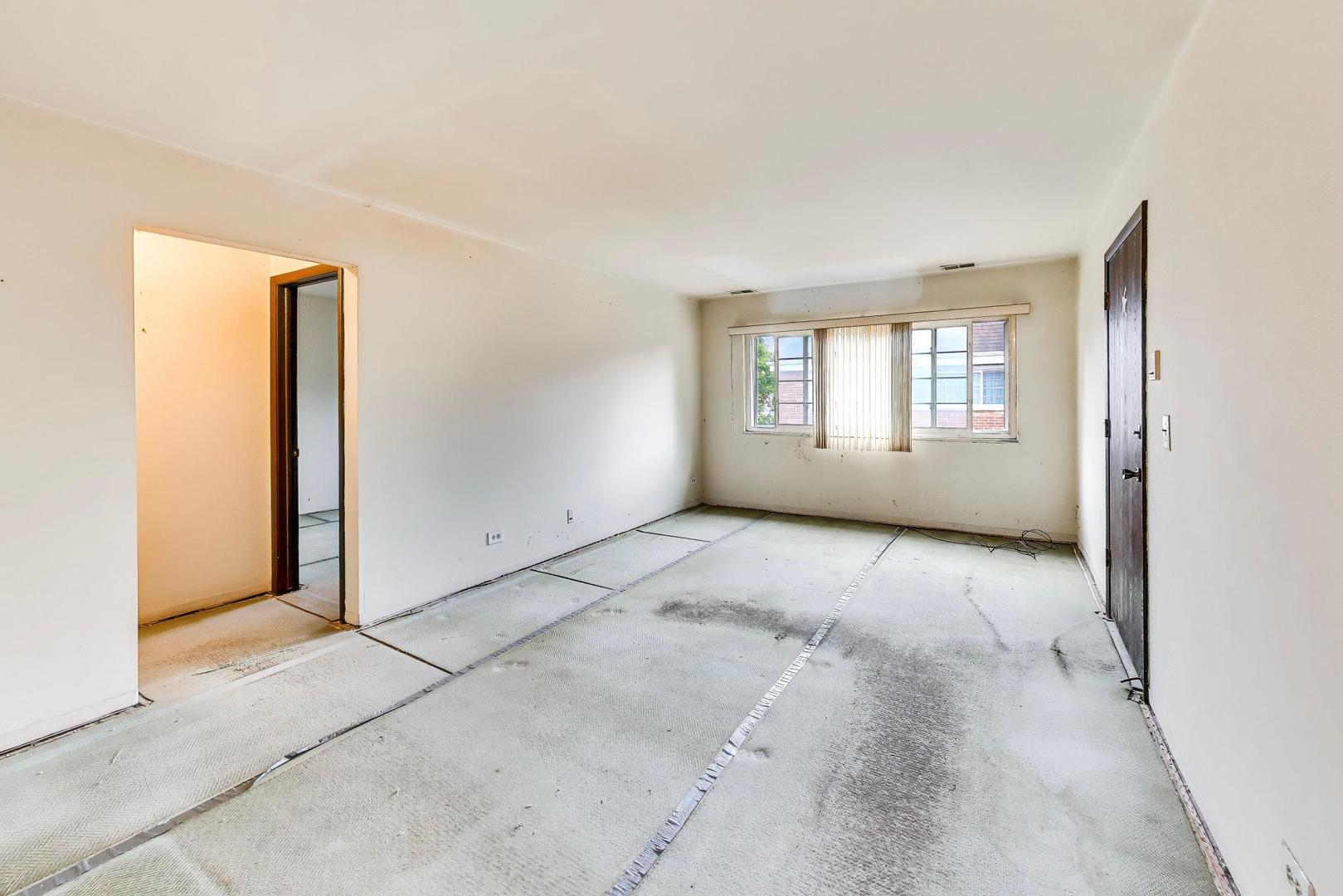 6876 W Touhy Avenue 3e Property Photo 3