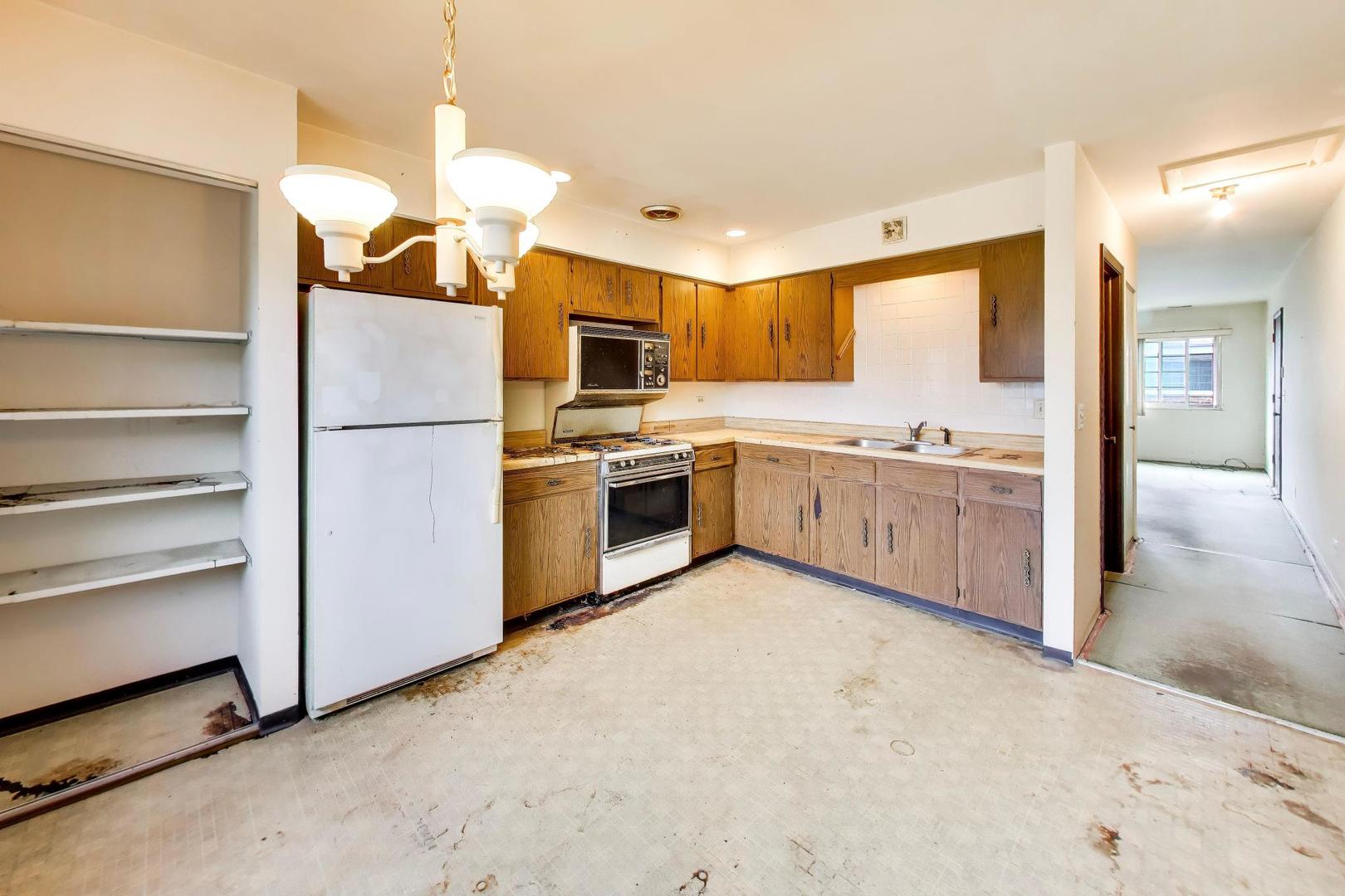 6876 W Touhy Avenue 3e Property Photo 7